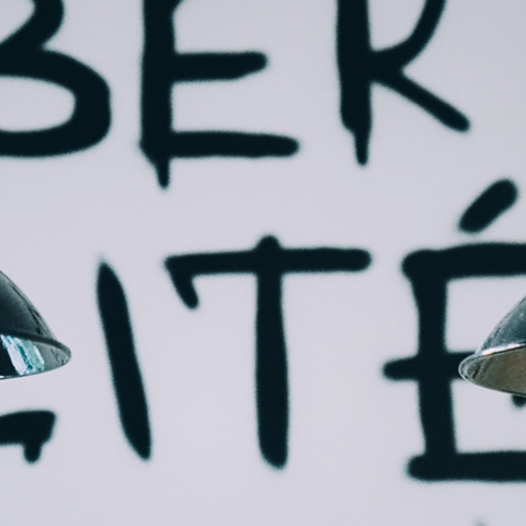 divider-Liberte-Sir-james